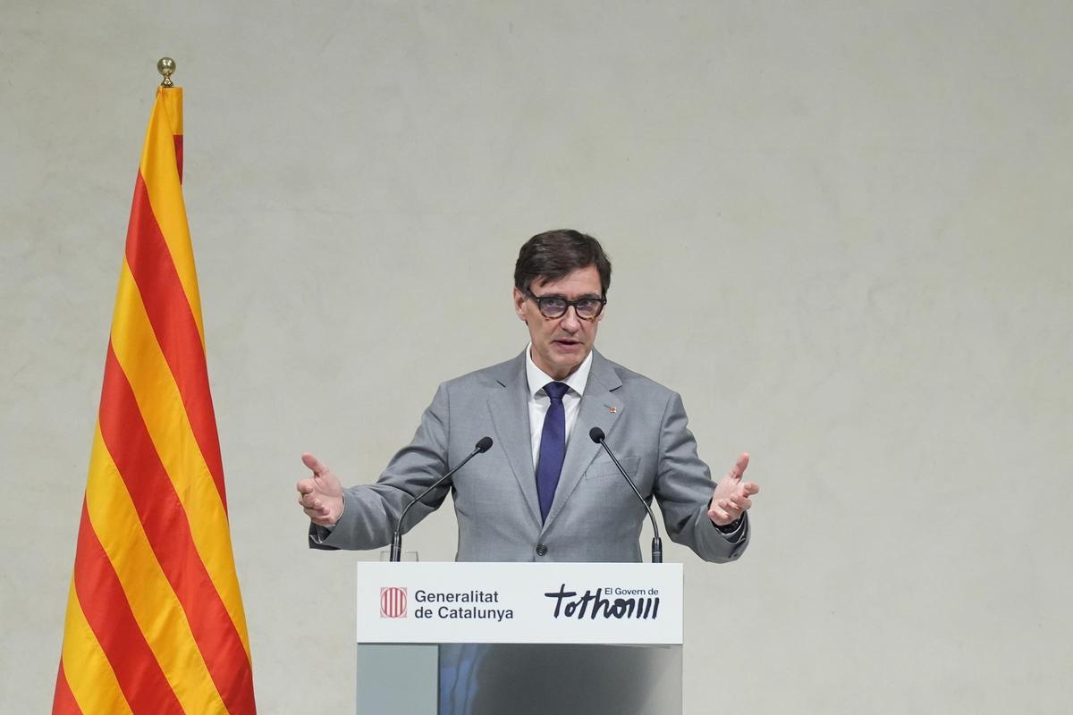 El presidente de la Generalitat Salvador Illa durante un acto de recibimiento de los jueces de paz el 10 de mayo de 2025, en Barcelona. (Archivo)