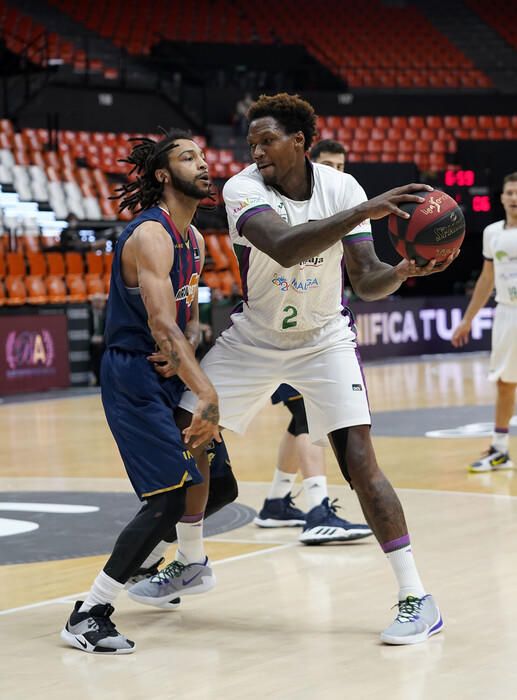 Las mejores imágenes del Baskonia-Unicaja en la Fase Final de la ACB