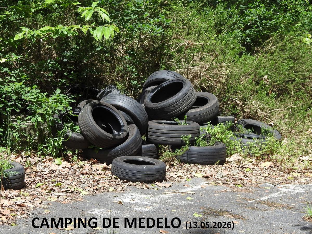 Ruedas dentro del cámping de Medelo.