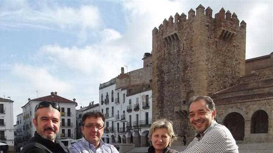 Negocios de la plaza Mayor de Cáceres proponen costear conciertos del Womad