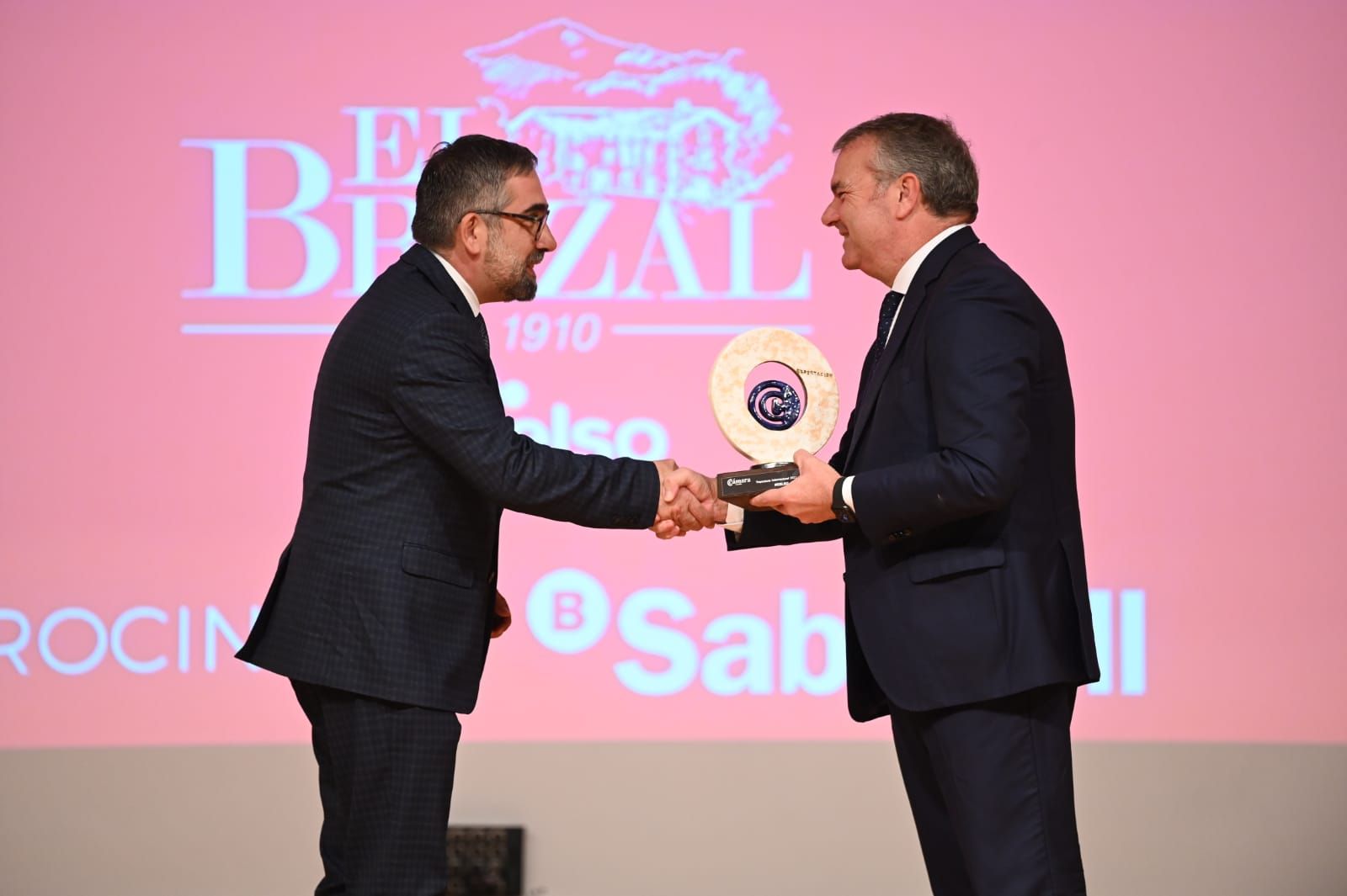 Entrega de premios en el acto de la Cámara de Comercio de Castellón