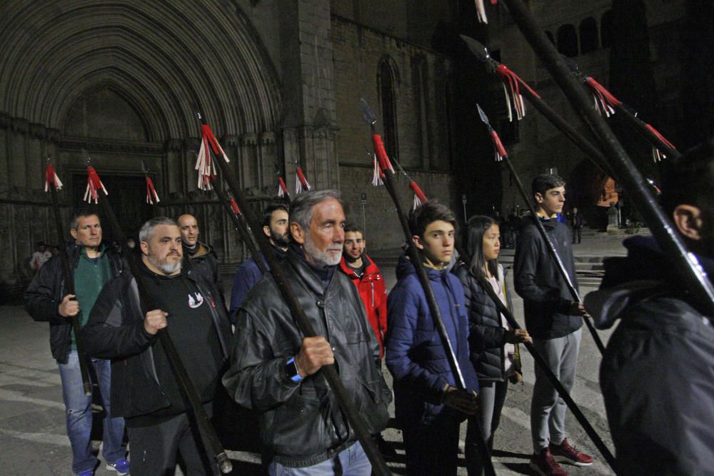 Quatre noies participen en l'assaig dels «titulars» dels Manaies