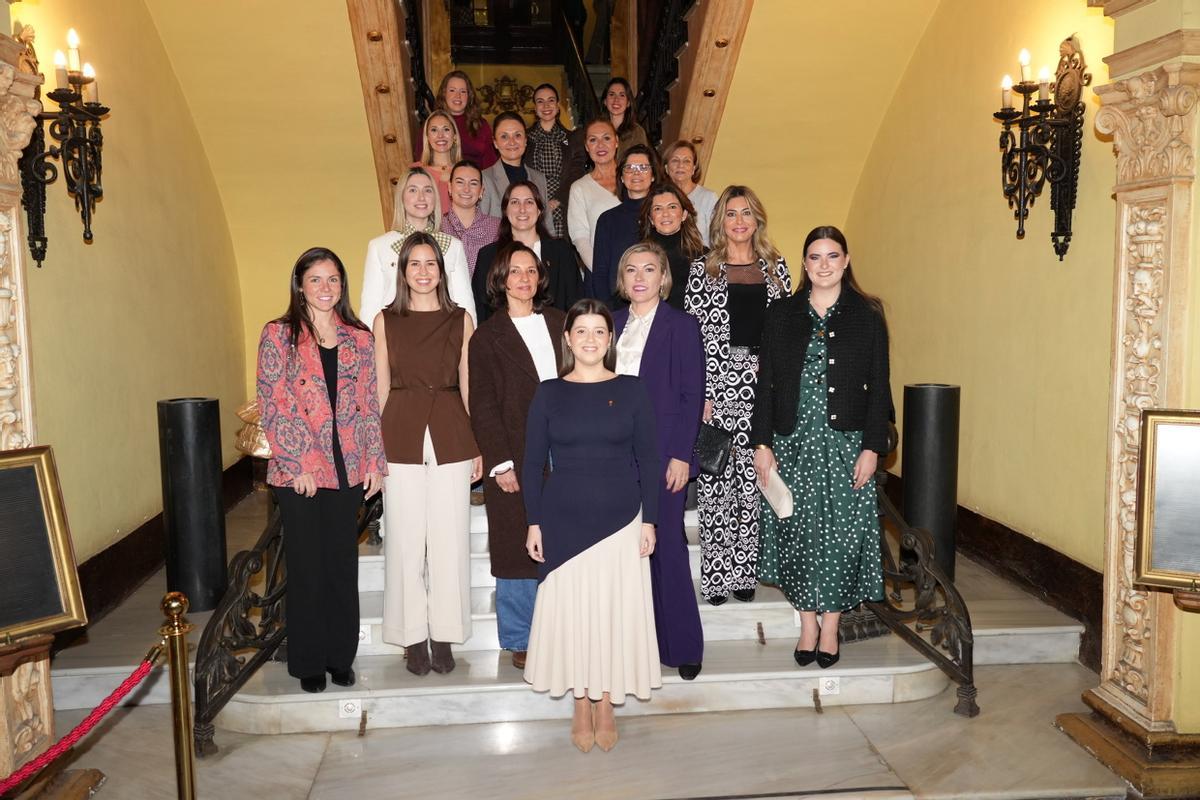 Galería de imágenes: La Ordre Bellatora reúne las joyas de 22 Na Violants de la historia de la Germandat