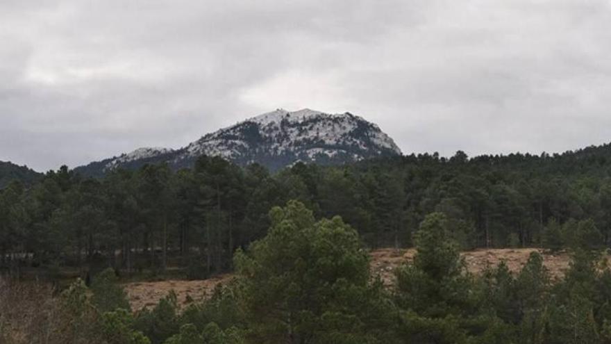 Comienza a nevar en el interior de Castellón