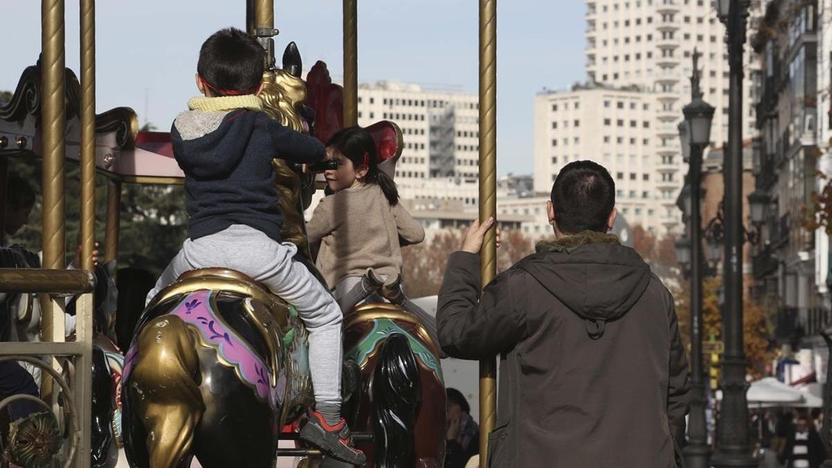 padre con hijos