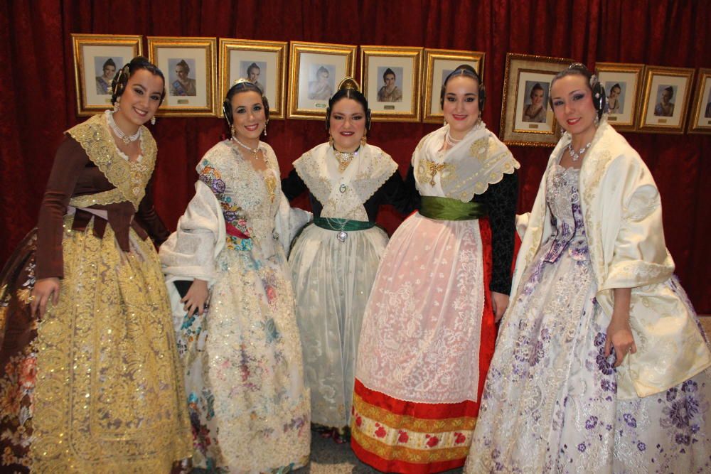 La Alfombra Roja de la Exaltación de Consuelo Llobell