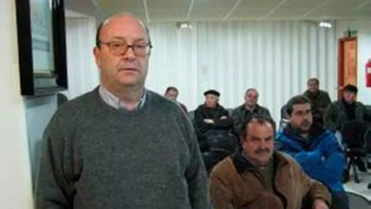 Fallece Juan Molina, leyenda del Gijón Industrial y presidente en la época dorada del club