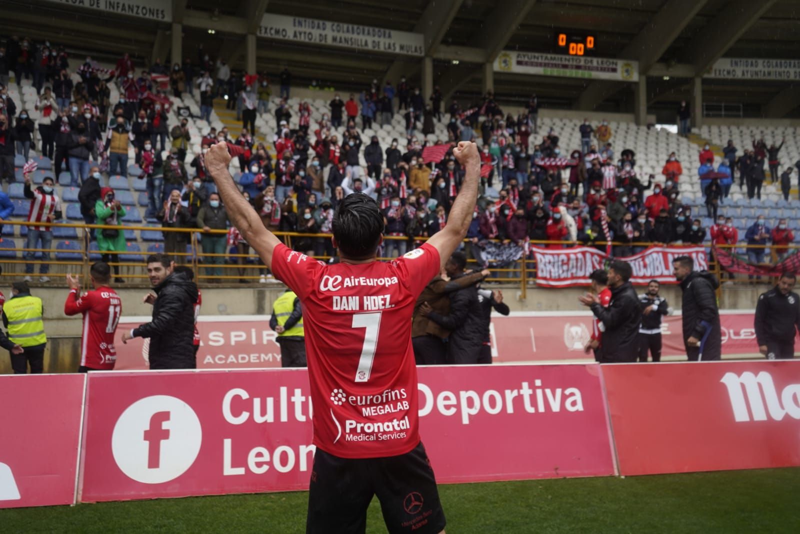 GALERÍA | Así celebra el Zamora CF su entrada en el play off de ascenso