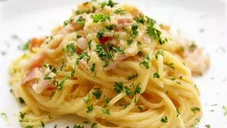 Polémica por la carbonara en lata que ha ofendido hasta a una ministra: 'La cocina italiana es un asunto serio'