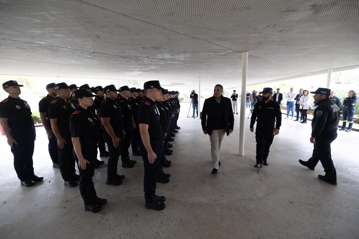 Curso básico de capacitación de la Policía Local de Ibiza