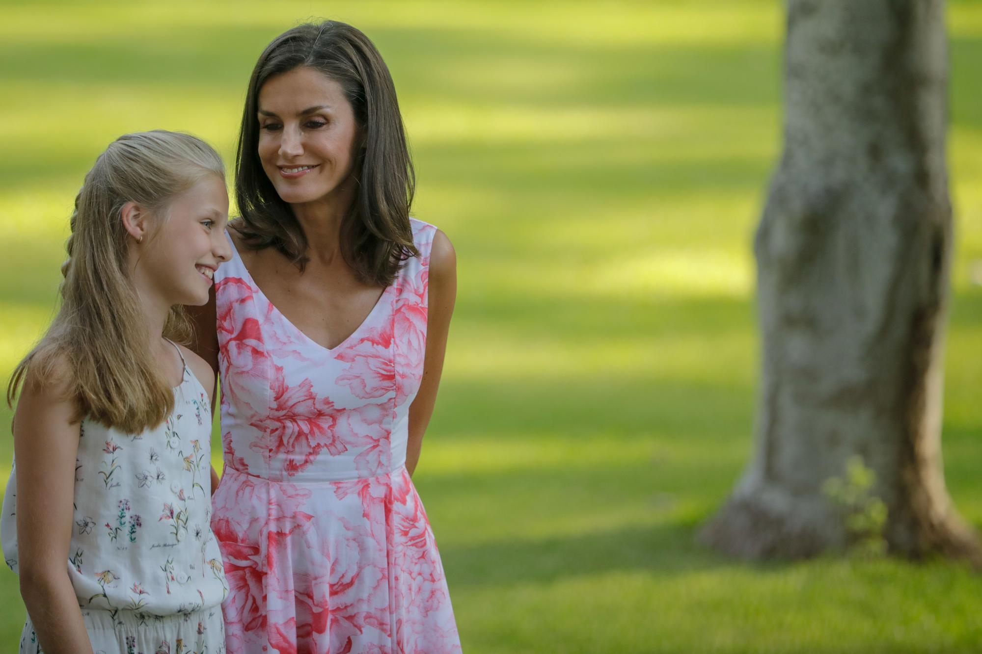 Letizia cumple 50 años: las imágenes de la Reina en Mallorca