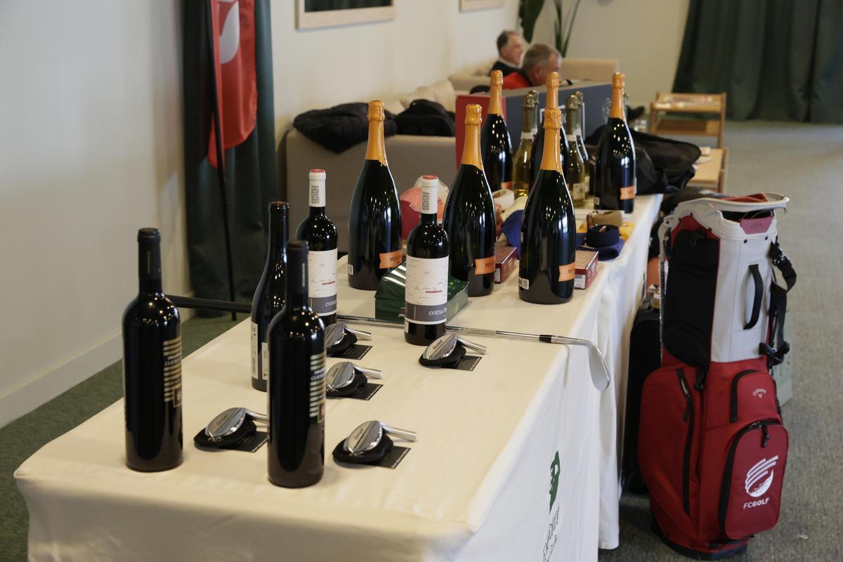 Las empresas colaboradoras cedieron muchos productos que fueron sorteados tras la entrega de premios