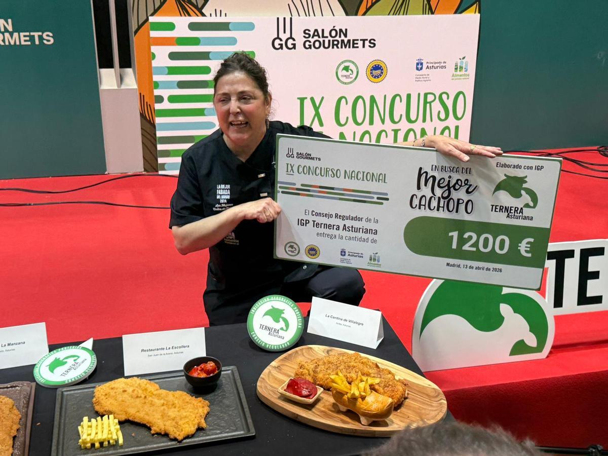 Pilar Meana, con el cachopo ganador, hoy en Ifema