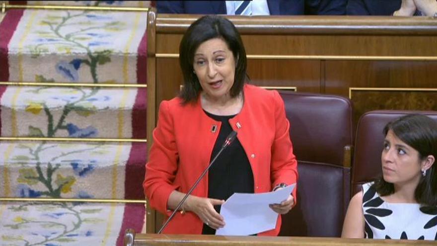 Margarita Robles se estrena en su nuevo cargo preguntando a Rajoy sobre la amnistía fiscal