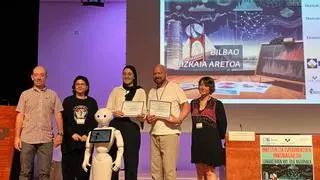 La estudiante Yousra Saidi, del IES Joan Fuster de Sueca, premiada en la fase nacional de un concurso matemático