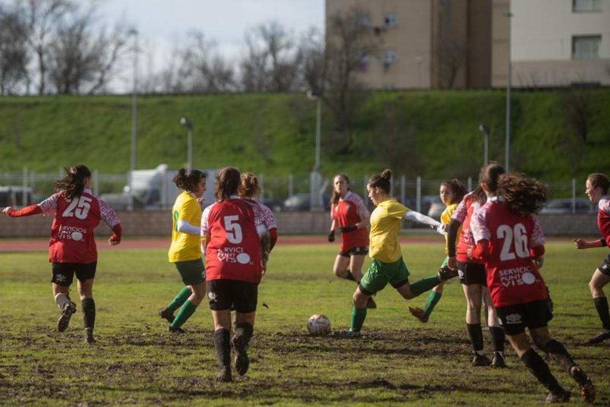 La UD Bovedana se adjudica el torneo solidario disputado en la Ciudad Deportiva a favor de Cruz Roja