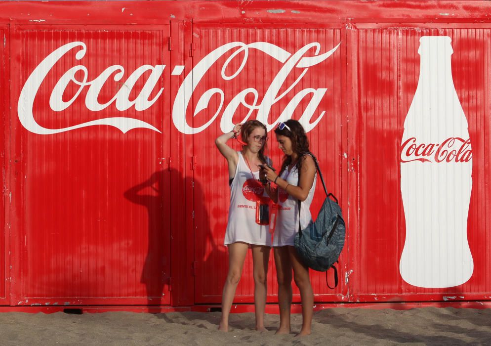 Coca cola celebra el fin del verano en La Malagueta