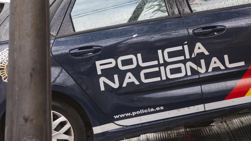 Pillado mientras forzaba la cerradura del domicilio de su expareja en Abastos