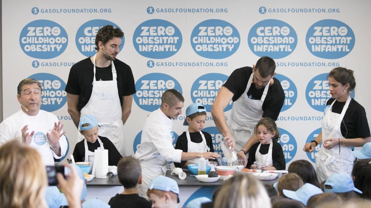 Los hermanos Marc y Pau Gasol impulsan la alimentación sana