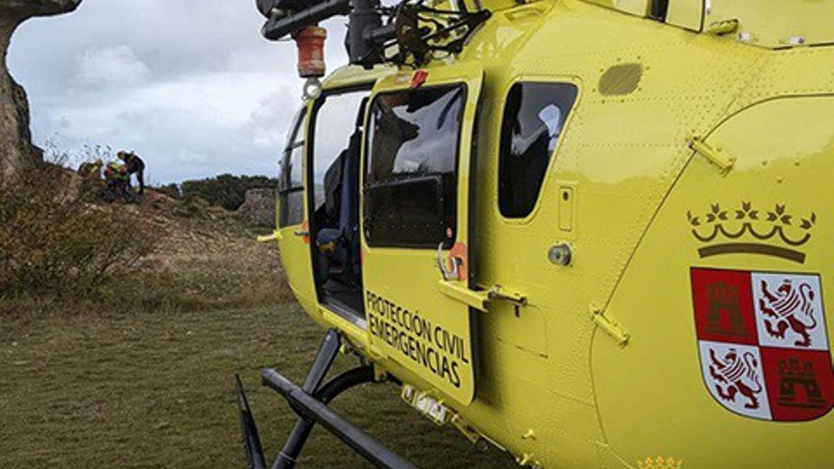 Helicóptero de rescate de la Junta de Castilla y León.