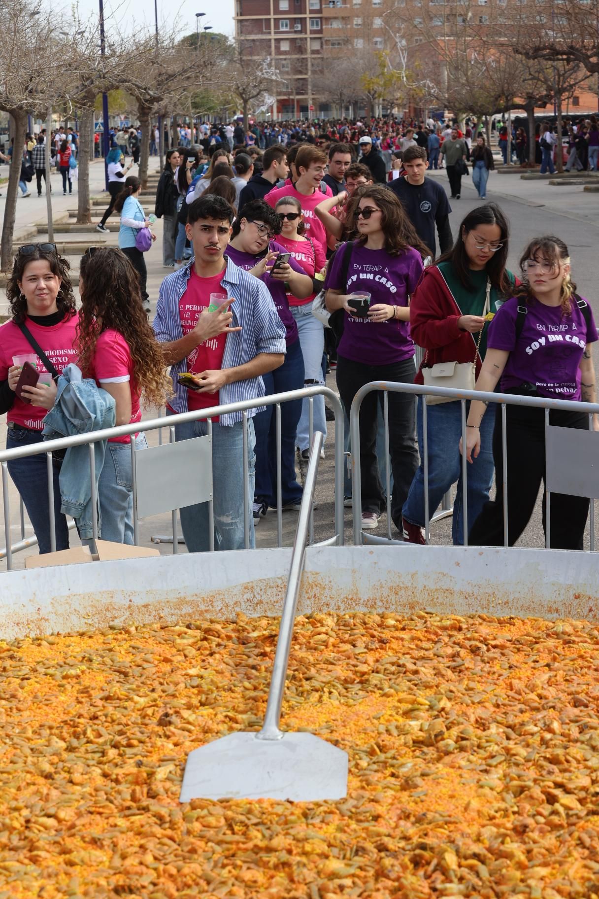 Búscate en las fotos de la fiesta de las paellas 2025 de la UJI en Castellón