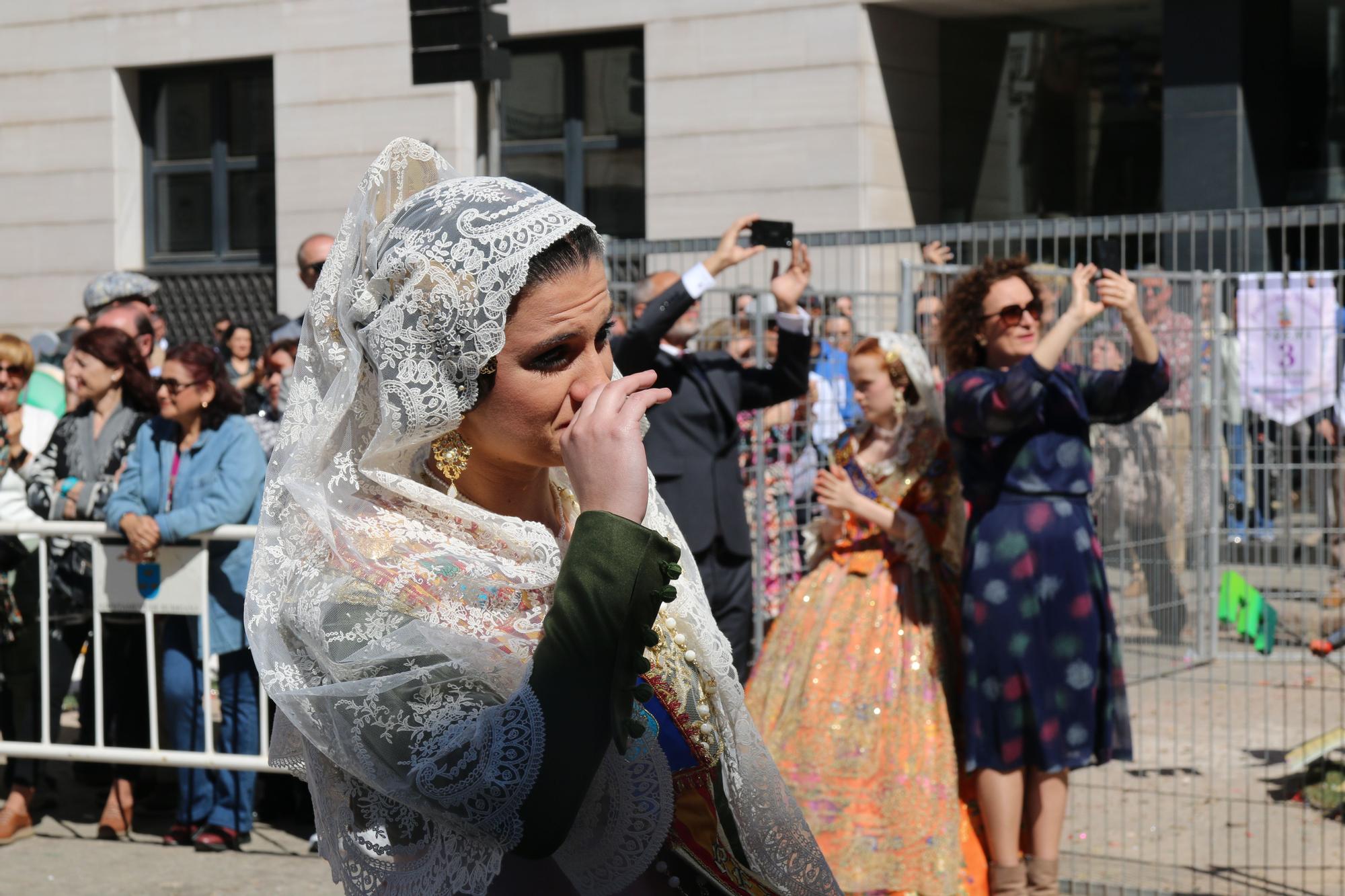 Las mejores imágenes de la 'Ofrena' de las Fallas de Burriana