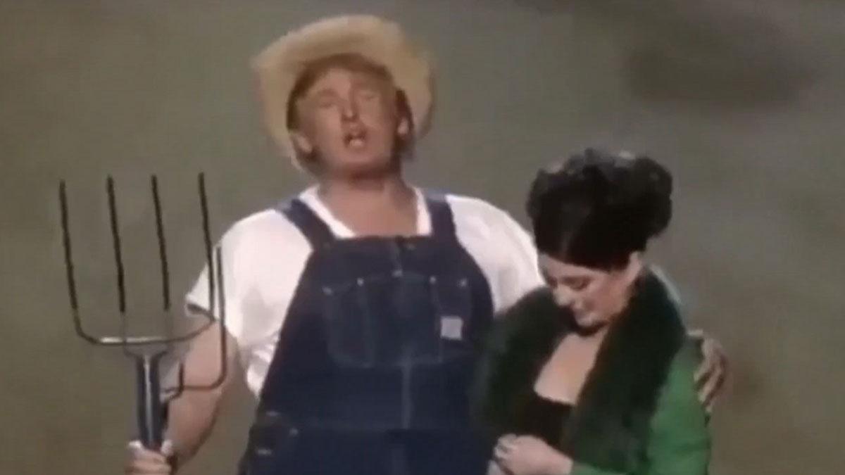 Trump comparte un vídeo disfrazado de granjero para anunciar ley agrícola.