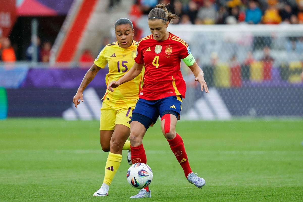 Irene Paredes en el segundo partido de la fase de grupos de la Eurocopa ante Bélgica