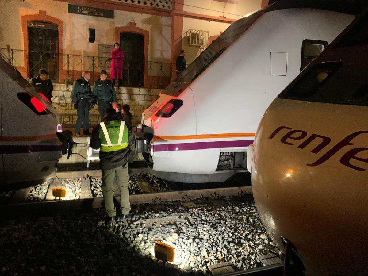 Los pasajeros fueron evacuados a la estación de El Chorro para ser trasladados a Málaga y continuar en autobús