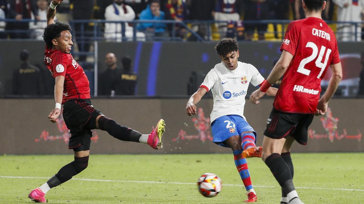 Lamine Yamal xuta per fer el segon gol de Barça