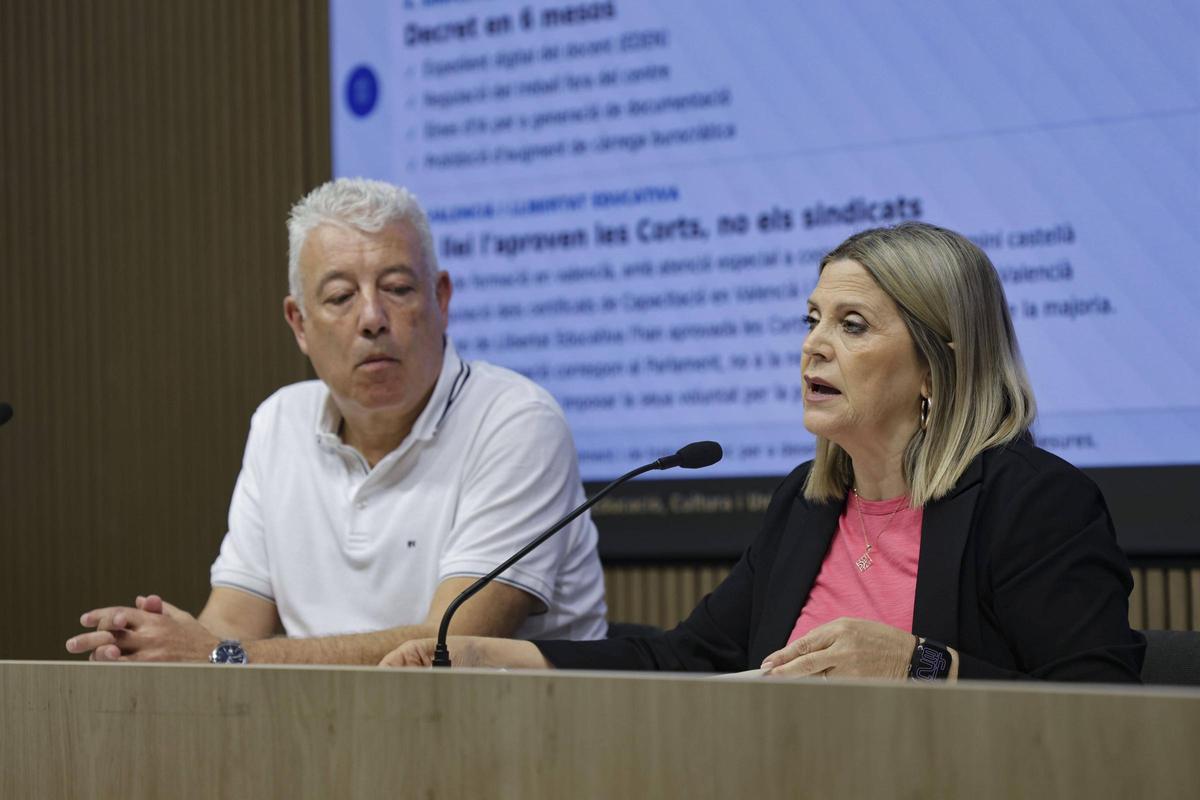 La Consellera de Educación en una comparecencia.