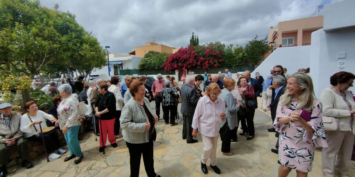 Un merecido homenaje a los mayores del pueblo