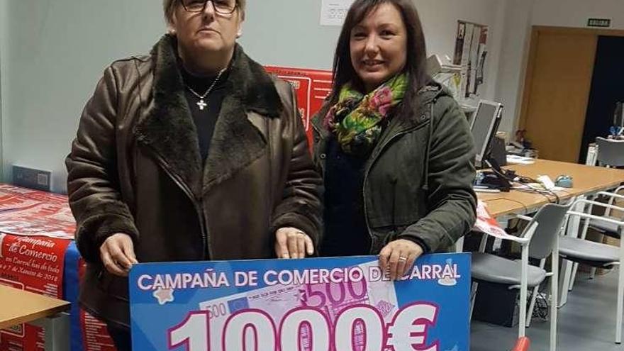 Mil euros y una carretilla de harina, primer premio por comprar en Carral