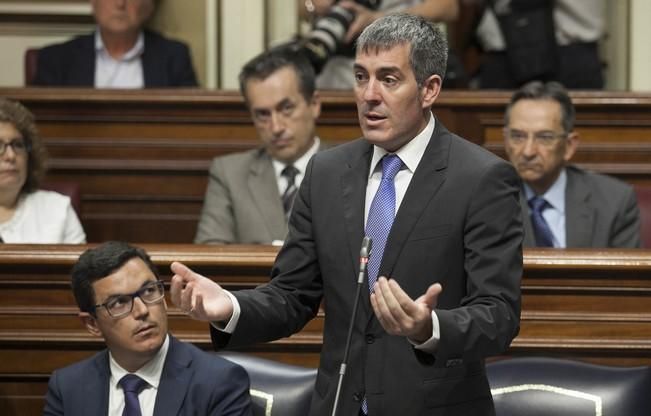 18/04/2017.CANARIAS POLITICA.Pleno del Parlamento de Canarias..Fotos: Carsten W. Lauritsen