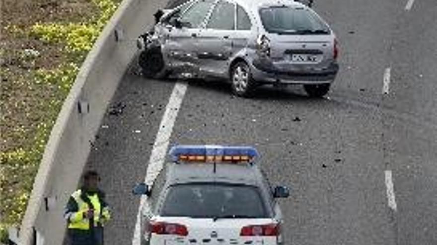 Accidente en Silla en el que no hubo que lamentar víctimas.