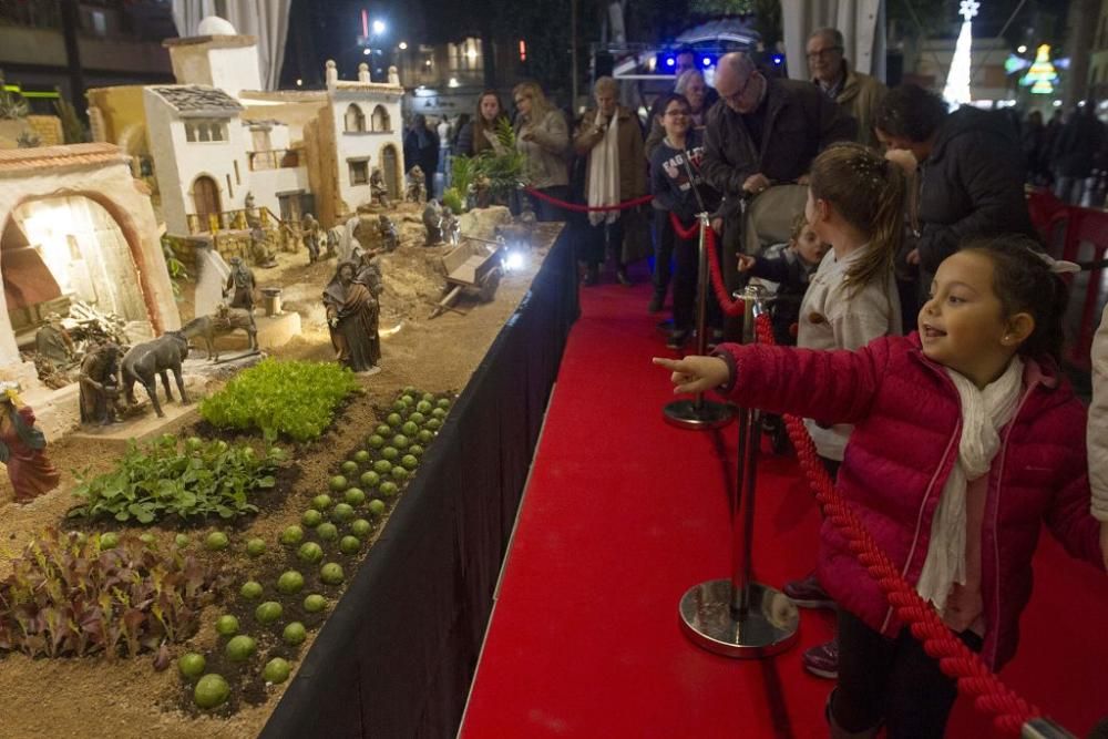 Encendido de luces de Navidad e inauguración del Belén en Cartagena