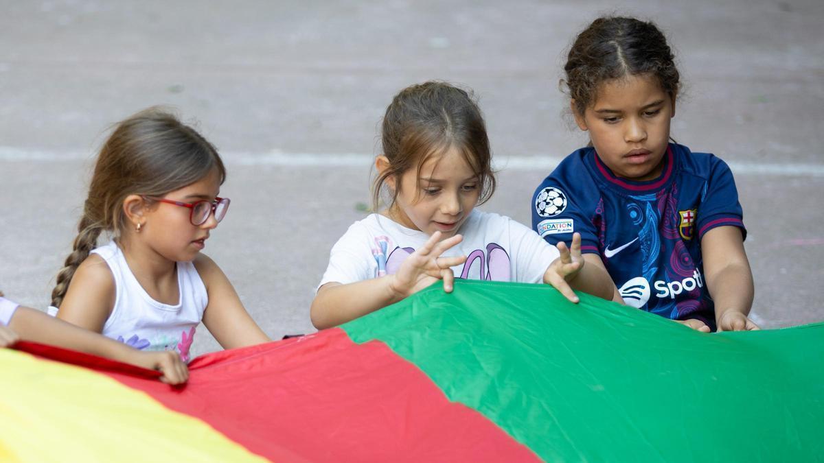 Entre junio y septiembre, más de 30.000 menores de toda España participarán gratuitamente en campamentos, colonias y centros abiertos.