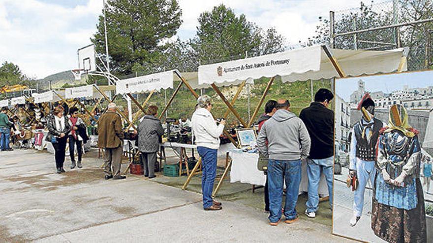 Una edición anterior de la feria rural de ses Quatre Véndes de Forada.