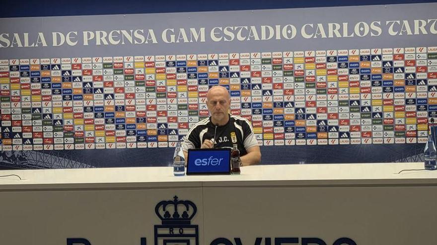 Julián Calero, sobre la plantilla del Oviedo: "Esto es como Forrest Gump; ahora hay que abrir la caja de bombones..."