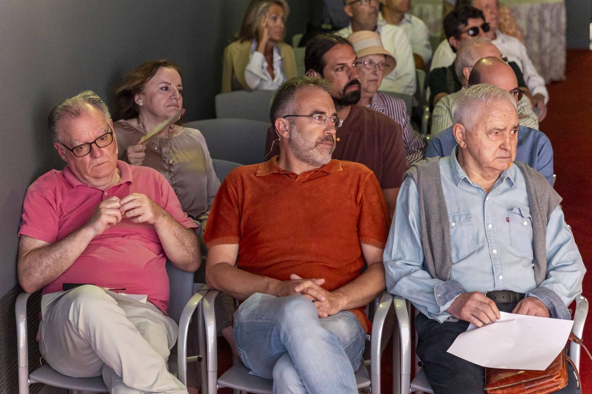 Así fue la presentación de la colección de libros "Monasterios de Asturias"  editada por LA NUEVA ESPAÑA.