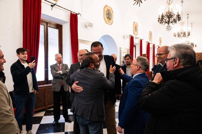 Fotogalería | El presidente de la Diputación recibe a una delegación de ATE y MSU-Norte de Extremadura