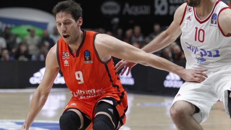 Van Rossom: &quot;San Emeterio lo hizo muy bien de base&quot;