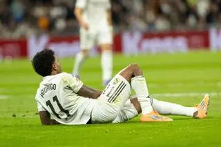 Rodrygo, operado con éxito, podría estar un año de baja