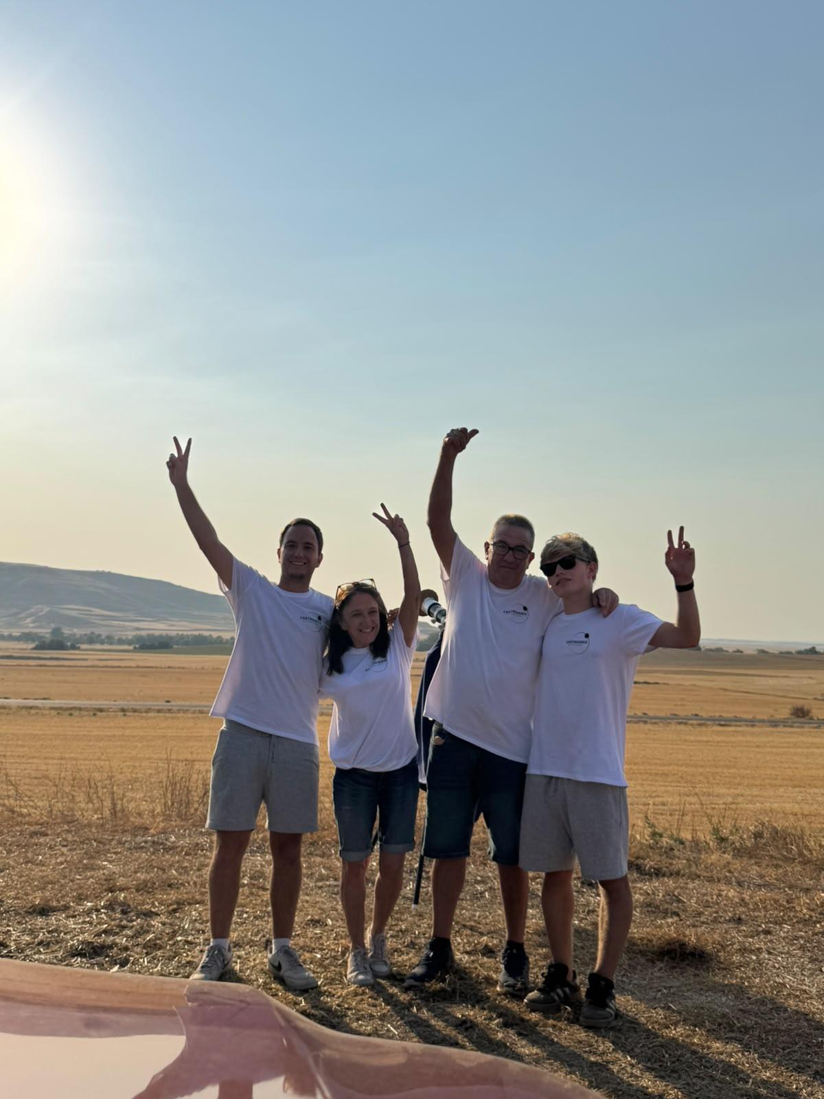 El equipo de cacereños que se fue a ver el eclipse.