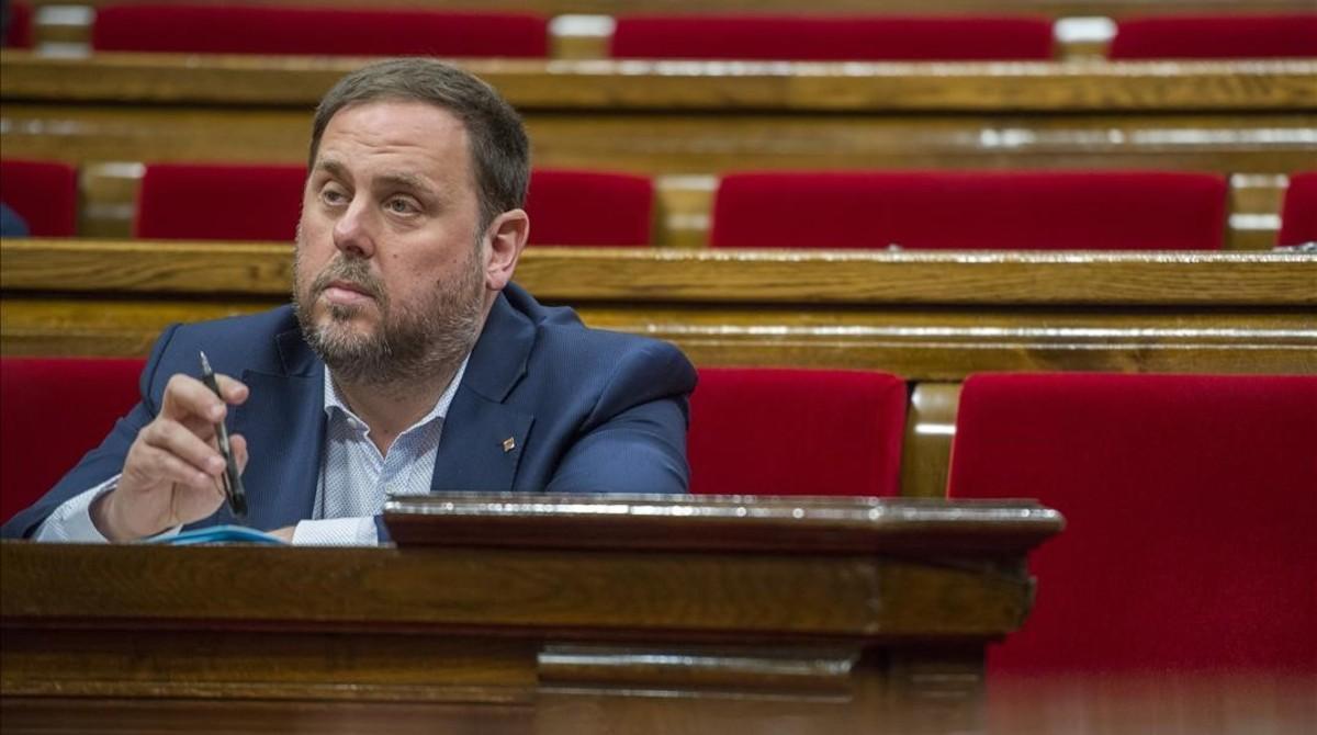 zentauroepp38484265 barcelona  18 05 2017 ple parlament  presentacion y votacion170525085330