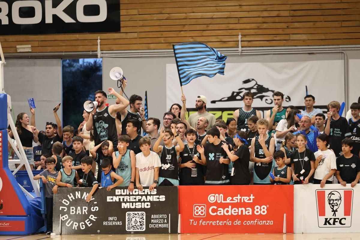 Galería: El Class Bàsquet Sant Antoni se queda a las puertas del milagro