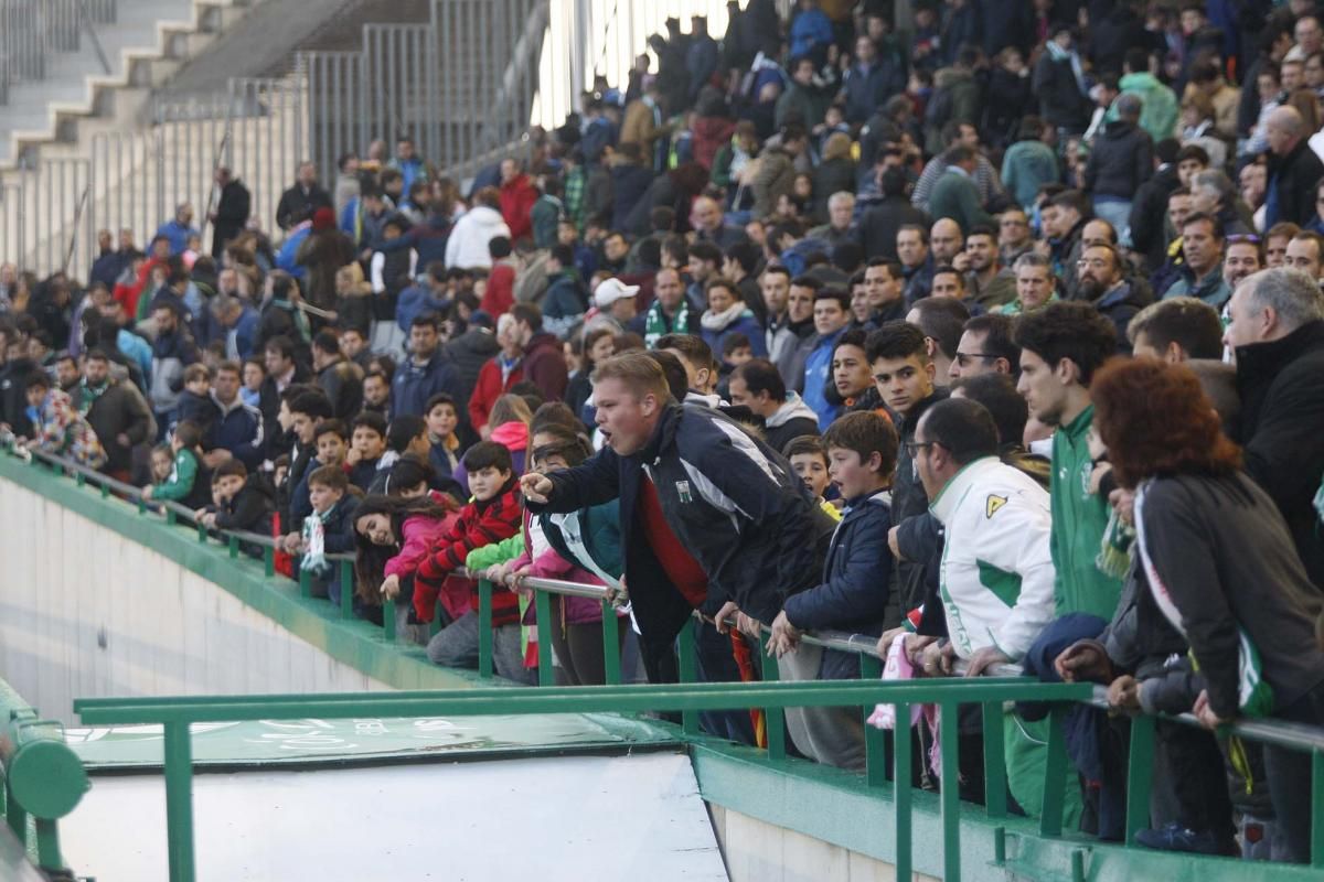 La afición vuelve a llenar El Árcangel