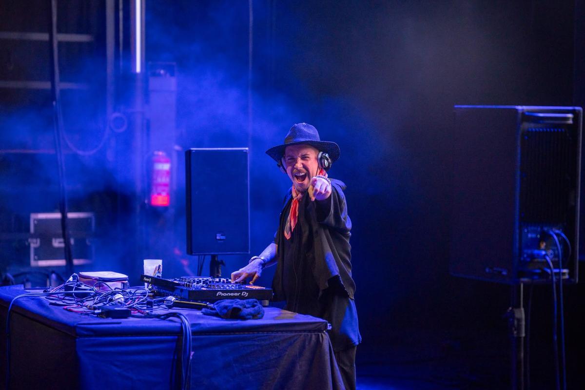 Uno de los dj que actuó.