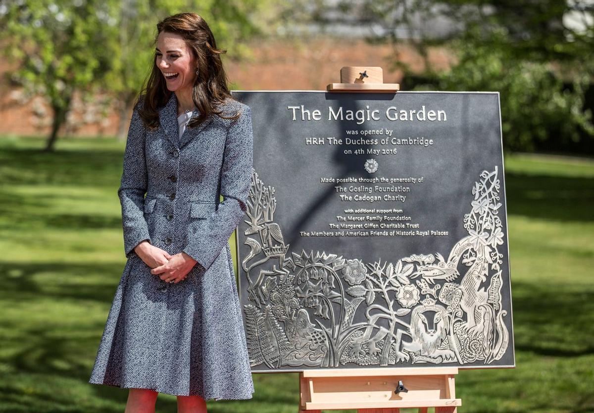 Kate Middleton con abrigo de Michael Kors