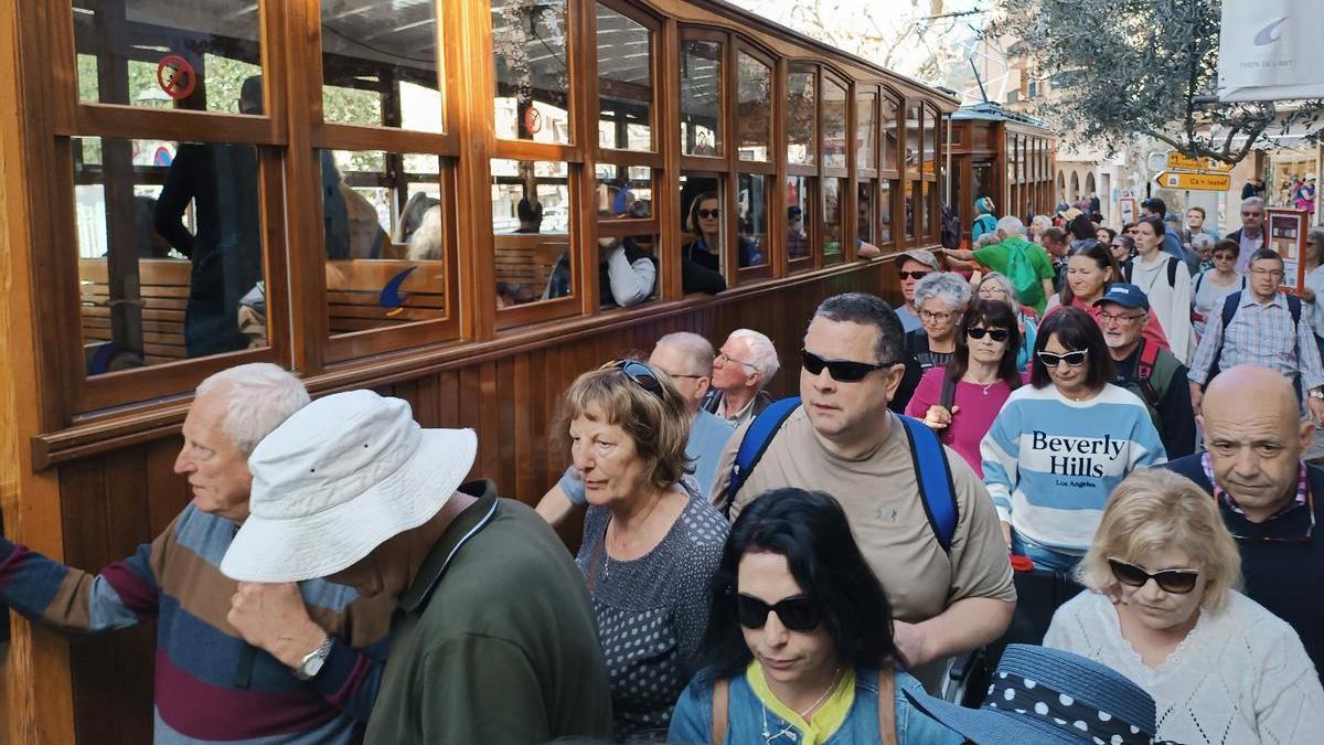 El Tren de Sóller entrará en dos meses de suspensión por trabajos de mejora de la vía